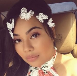 Meet your Posher, Estefania